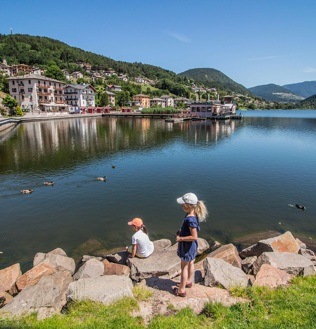 bambini-al-parco_Lago-Serraia_-A-Monticelli-(4)